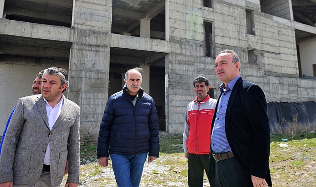 VALİ ÖNER, KÜLTÜR MERKEZİ İNŞAATINI İNCELEDİ