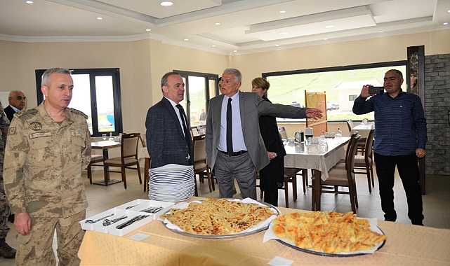 VALİ ÖNER, YÖRESEL ÜRÜN PROGRAMINA KATILDI