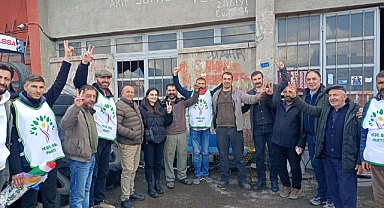 YEŞİL SOL PARTİ ADAYLARI, 1 MAYIS İŞÇİ BAYRAMINDA İŞÇİLERİN YANINDA