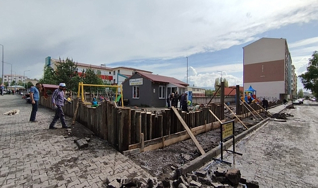 ARDAHAN BELEDİYESİNDEN YENİ PARK ATAĞI