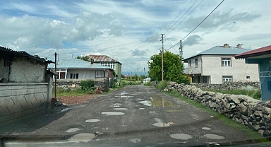 Başkan Demir'in çalışmalarına bu yollar yakışmıyor