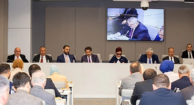 BİK GENEL MÜDÜRÜ CAVİT ERKILINÇ: "RESMİ İLANA BAĞLI YAYINCILIK TİCARİ GERÇEKLERLE BAĞDAŞMIYOR"