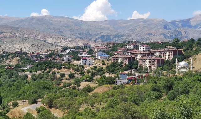 Çemişgezek, bayramla birlikte nüfusunu ikiye katladı