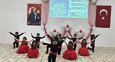 ÇILDIR ANAOKULU ÖĞRENCİLERİNDEN YIL SONU GÖSTERİSİ