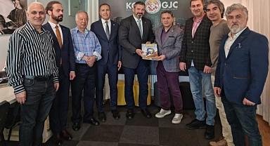KÜRESEL GAZETECİLER KONSEYİ'NE ÇEKYA İLGİSİ
