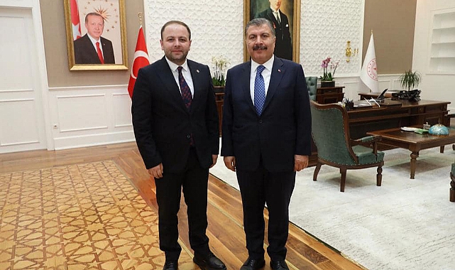 Milletvekili Koç’tan Bakan Fahrettin Koca’ya ziyaret