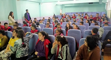 ÖĞRENCİLERE GIDA GÜVENLİĞİ EĞİTİMİ VERİLDİ