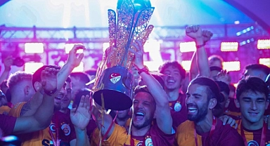 ŞAMPİYON GALATASARAY