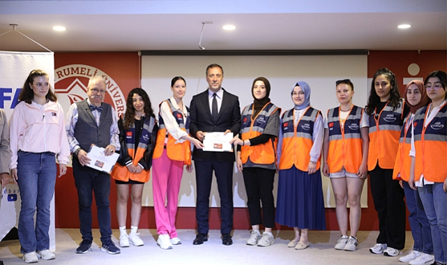 Silivri SAK ekipleri AFAD gönüllüsü yetiştirmeye devam ediyor