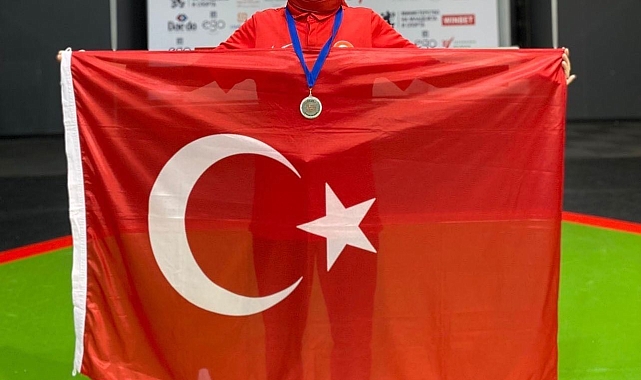 Taekwondocu Polat, Çin yolcusu