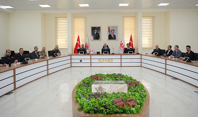 VALİ ÖNER BAŞKANLIĞINDA İL GÜVENLİK TOPLANTISI YAPILDI