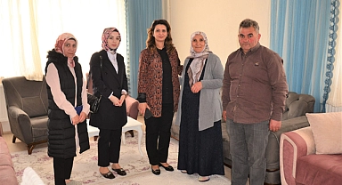 Vali Öner’in eşinden Çıldır ilçesine ziyaret