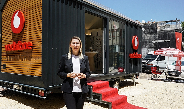 VODAFONE’DAN AFET BÖLGESİNE TINY HOUSE MAĞAZALAR