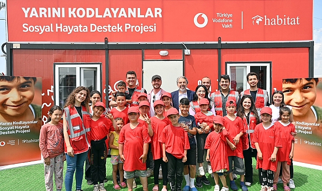 “YARINI KODLAYANLAR”IN GEZİCİ EĞİTİM ÇADIRI, DEPREMZEDE ÇOCUKLAR İÇİN YOLA ÇIKTI
