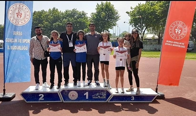 Zübeyde Hanım Ortaokulu atletizm de Türkiye şampiyonu oldu