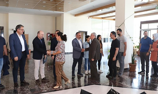 ARÜ’de bayramlaşma programı