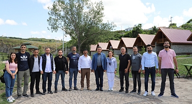 Başkan Demir, gazetecilerle bir araya geldi