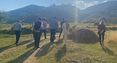 Çıldır’da dolu vuran tarlalarla Bakanlık ilgilenecek mi?