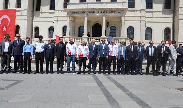 Cumhuriyetin 100.Yılında Sivas'tan Ankara'ya Uluslararası Bisiklet Turu Basın Lansmanı Yapıldı