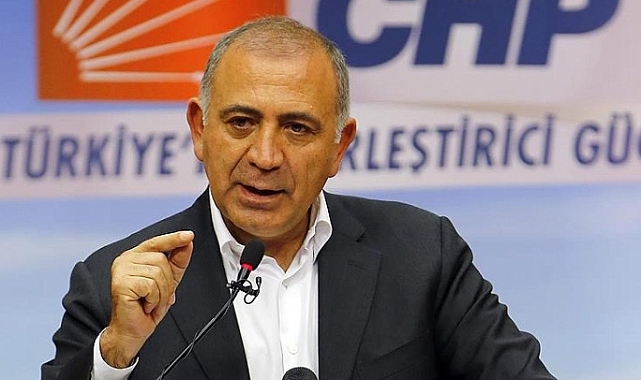 Gürsel Tekin: "Bunun adı tersine göç değil, tersine çöküş"
