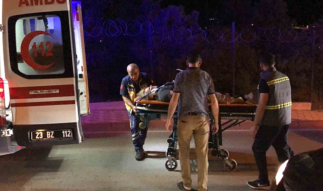 İki otomobil çarpıştı: 1'i ağır 2 yaralı