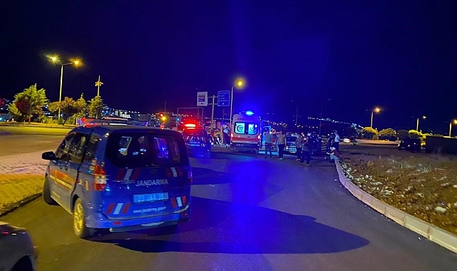 İki otomobil kafa kafaya çarpıştı: 1'i bebek 5 yaralı