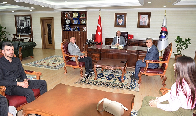 İl Başkanı Kay ve yönetimi Vali Öner'i ziyaret etti