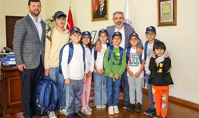 Kuran kursu öğrencileri, Rektör Biber’i ziyaret etti