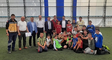 Posof'da futbol turnuvası düzenlendi