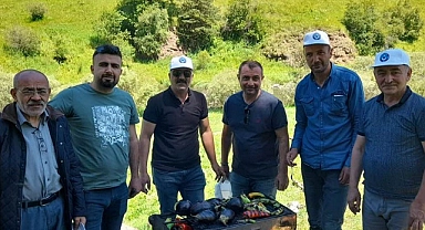 PTT çalışanları, yılın stresini piknikte attı