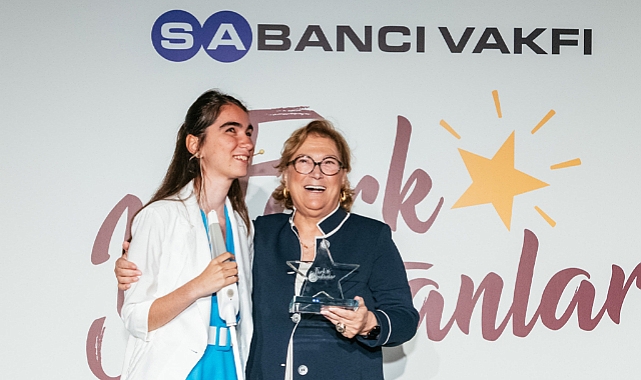 Sabancı Vakfı Fark Yaratanı Zülal Tannur, görme engellilerin hayatını ‘From Your Eyes’ uygulaması ile değiştiriyor