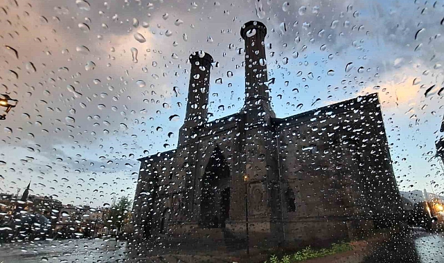 Yağmurlu hava hafta başı gidiyor