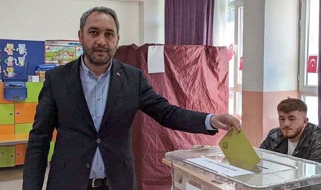 AK PARTİ’YE OY VERDİ, GÖREVDEN ALINDI