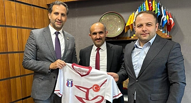 BAŞKAN DEMİR, KOÇ VE İNCESU’DAN SERHAT ARDAHANSPOR’A TAM DESTEK