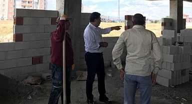 Başkan Demir, taziye evi çalışmalarını yerinde inceledi