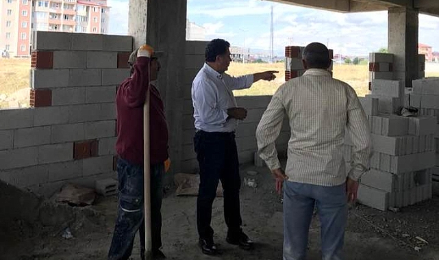 Başkan Demir, taziye evi çalışmalarını yerinde inceledi