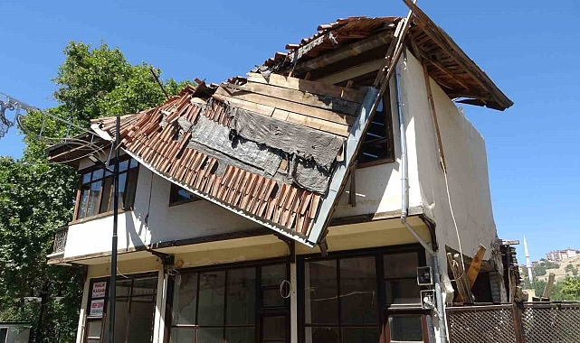 Depremin vurduğu "lezzet caddesi sessizliğe gömüldü"