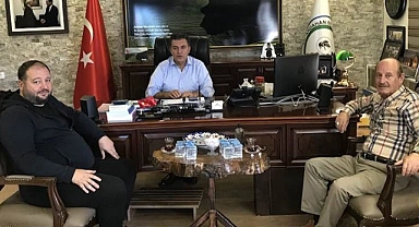 Halk Ozanı Yılmazoğlu, Başkan Demir’i ziyaret etti