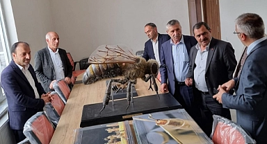 İl genel meclis üyeleri Arı Konağını ziyaret etti