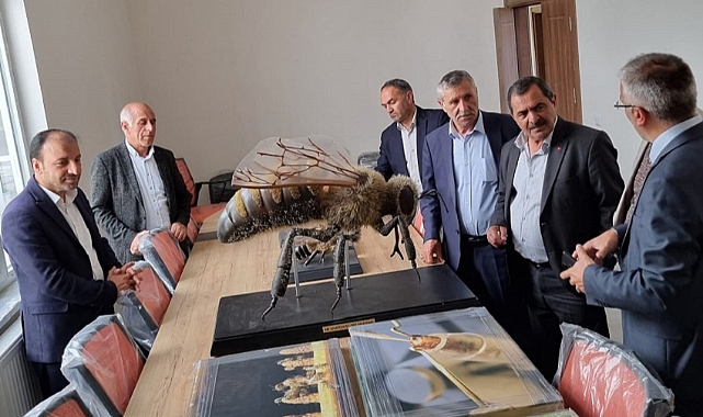 İl genel meclis üyeleri Arı Konağını ziyaret etti