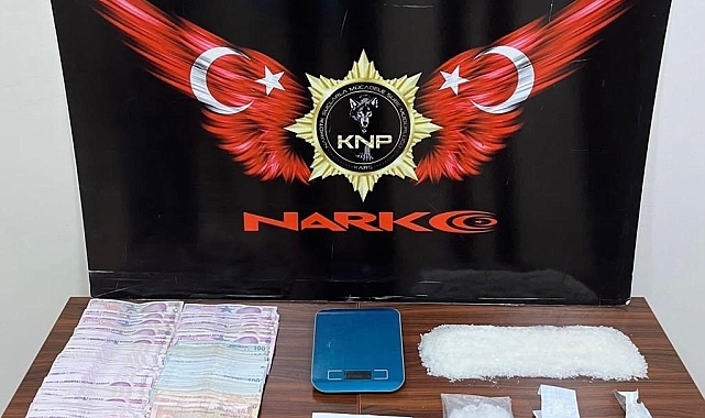 Kars'ta uyuşturucu tacirleri çökertildi