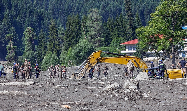 Komşu ülkede heyelan: 18 kişi yaşamını yitirdi