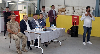 Posof'ta açılan Tuğra Tekstil emin ellerde