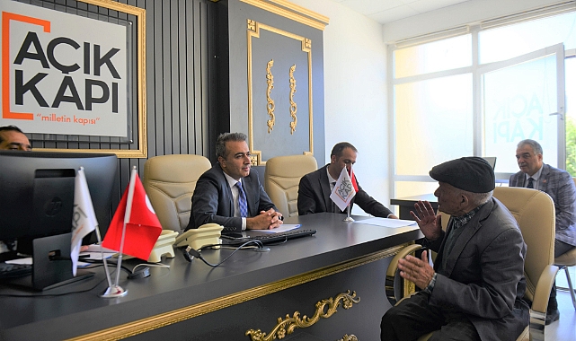 Vali Çiçek, “halk günü”nde vatandaşları dinledi