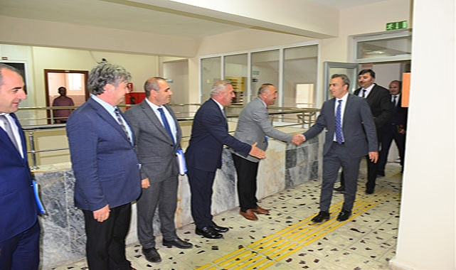 Vali Çiçek, İl Özel İdaresini ziyaret etti