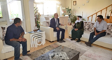 Vali Çiçek, şehit ailesini ziyaret etti