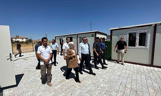 Yazıhan'da geçici konteyner kent tamamlandı