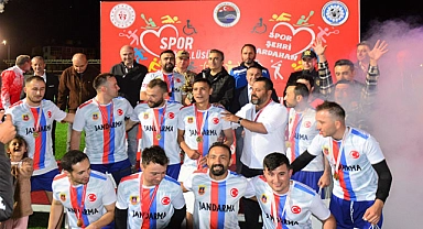 Zafer Kupası Jandarma takımının