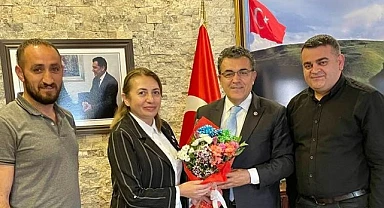 Ahiler, Ardahan Belediyesini ziyaret etti