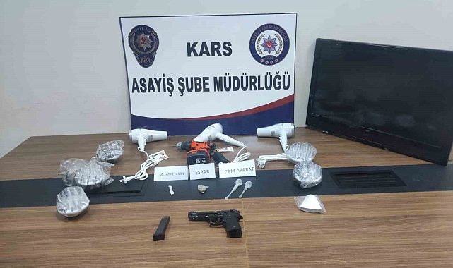 Aranan 3 kişi yakalandı, silah ve mühimmat ele geçirildi